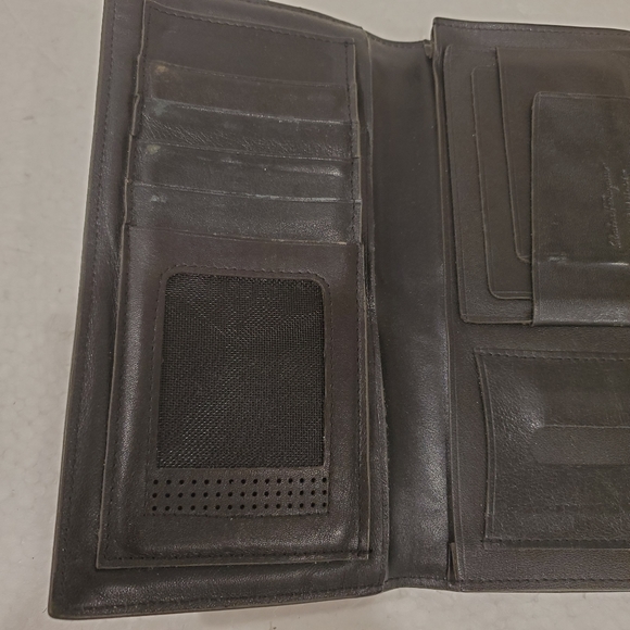 Salvatore Ferragamo  vintage  bifold wallet - Picture 8 of 14